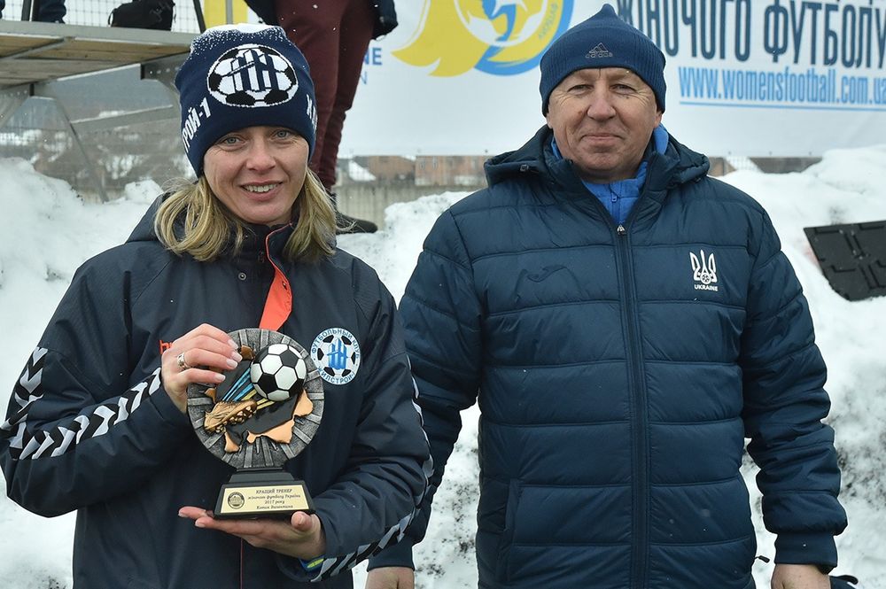 футбол Винники, женский футбол, жіночий футбол України, ФФУ, Асоціація, женский футбол, футбол серед жінок, нагородження кращих футболісток, Валентина Котик