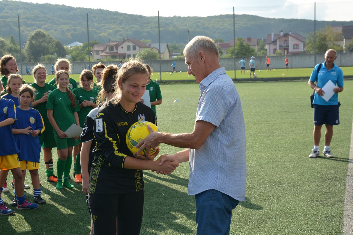 ФФЛО, жіночий футбол, Янтарочка, Карпати ЛЬвів, ФК Львів, женский футбол, Кубок Львівщини, дівочий футбол, ФФУ, Олександр Шевченко, Винники, Грисьо