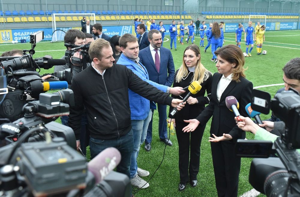 кубки ліги чемпіонів, матч легенд, жіноча збірна, футбол женский, ФФУ, UEFA Women's CL, УЄФА, Ліга Чемпіонів жіноча, UWCL, Марина Порошенко, Андрій Павелко
