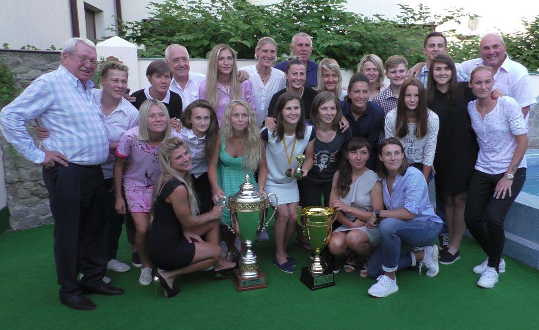 чемпіонат України жінки, Жилстрой, Жилстрой, ЖФК , жіночий чемпіонат, Житлобуд-1, женский футбол, спорт жінки, ФФУ Вища ліга, Награждение