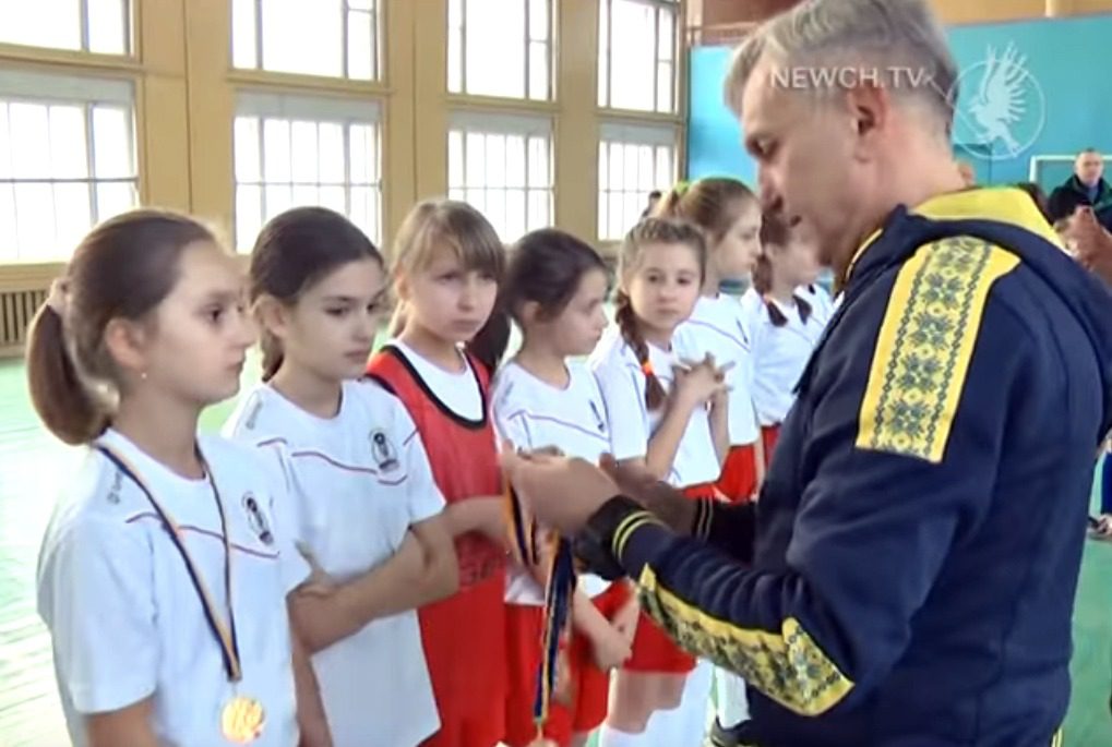 Мирослав Мандрик, Чернігів, ДЮСШ Юність, Сергій Сапронов, дівоча команда, дівчата футбол, женский футбол, Юность Чернигов