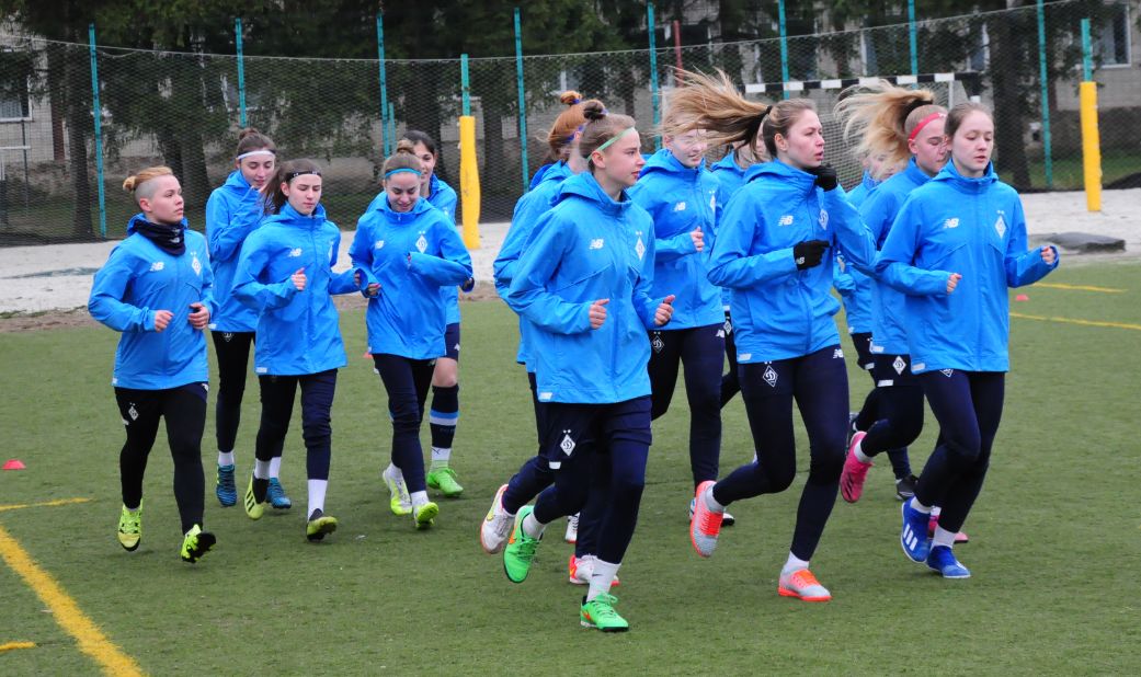Футболістки київського «Динамо» відновили тренування