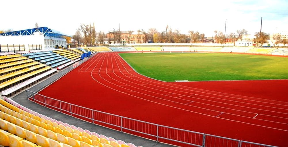 Центральний стадіон (Умань)