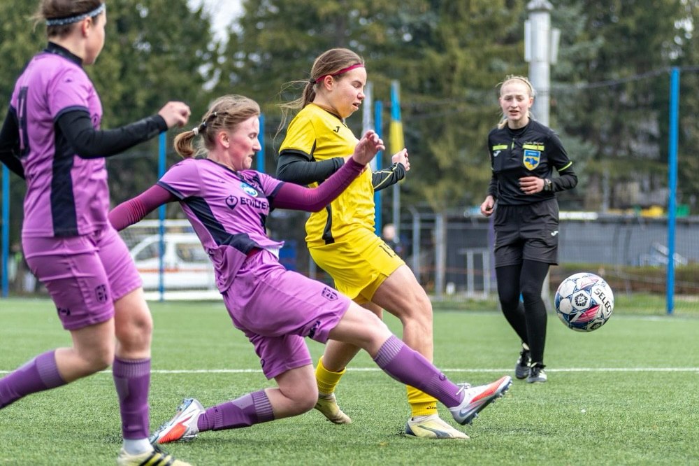 янтарочка, прикарпаття, перша ліга