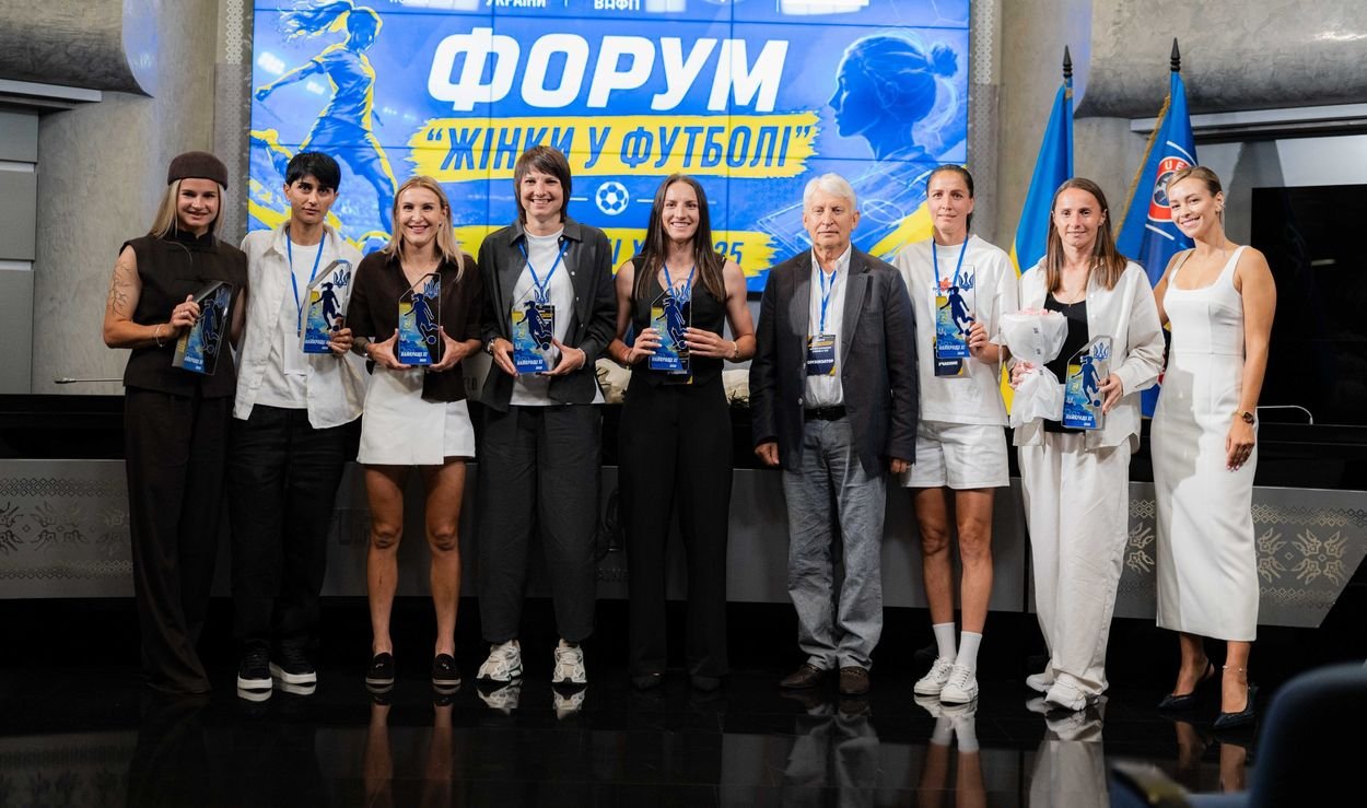 Найкращі XI у жіночому футболі 2025