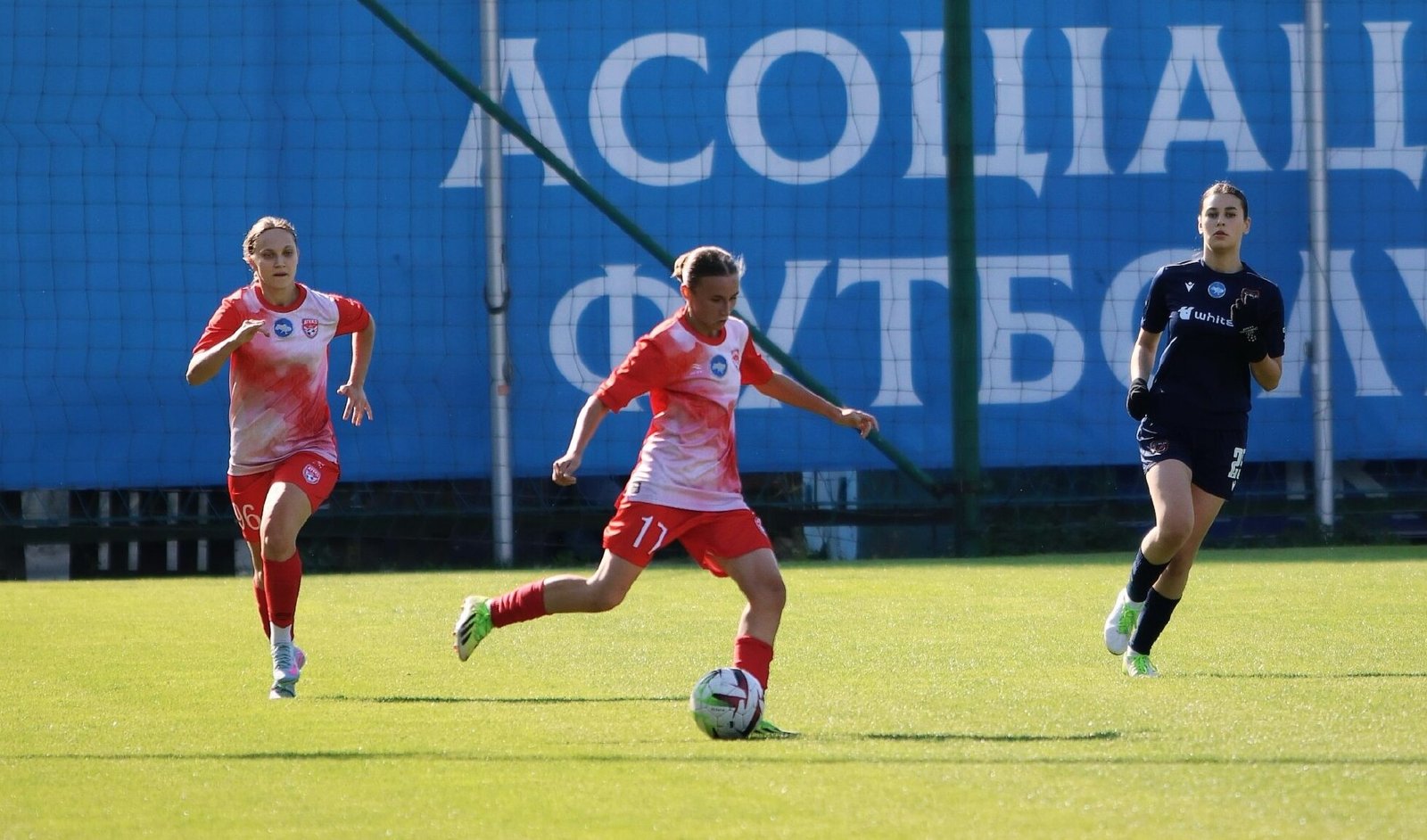 Перша ліга, Алекс - Тесла